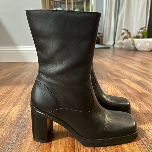 Vintage Tommy Hilfiger Heeled Leather Books Square Toe Black Size 6 - Picture 4 of 9